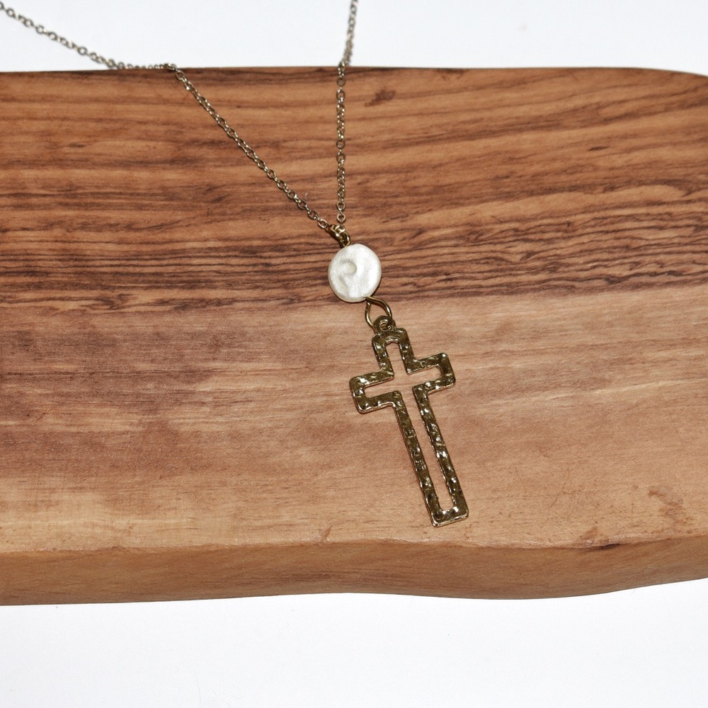 Gold Tone Hammered Cross Necklace Pearl Accent